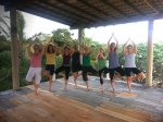 Petra Kobel mit ihrer Gruppe auf Sri Lanka