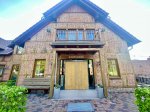 Im Café Heimatliebe werden tagsüber köstliche Kuchen und Torten serviert 