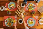 Genießen Sie ein leckeres Frühstück welches frisch für Sie zubereitet wird