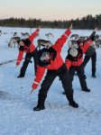 Yogaübungen im Schnee