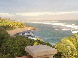 Lassen Sie sich von dem atemberaubenden Panorama im Sithnara Ayurveda Resort verzaubern 