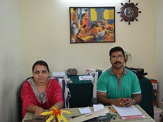 Dr. Praveen und Dr. Geetha im Nikkis Nest.