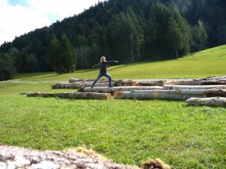 Eine erfrischende Yogaeinheit genoss Marion Schuster inmitten der Allgäuer Berge