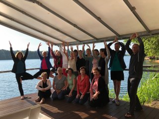 Ein Gruppenbild nach dem Yoga