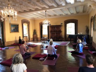 Yogaraum Schloss Melschede in Deutschland