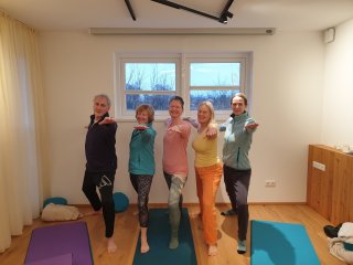 Gemeinsam Yoga üben im Landhaus Tanner