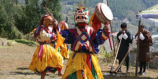 Bunten Tänze in Bhutan 