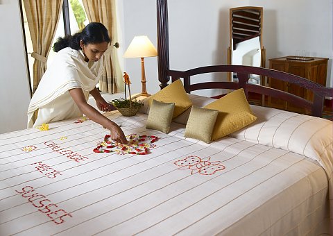 Im Kalari Kovilakom sorgen die Mitarbeiter dafür, dass Sie sich in Ihrem Zimmer wohl fühlen können