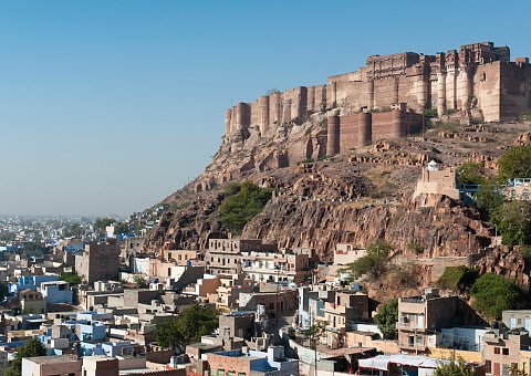 Das Fort Mehrangarh thront majestätisch über Jodphur