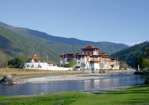 Wunderschöne Kulisse am Punakha Dzong in Bhutan 