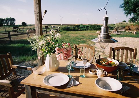 Genießen Sie biologisch leckeres Essen im Garten im Haus am Watt
