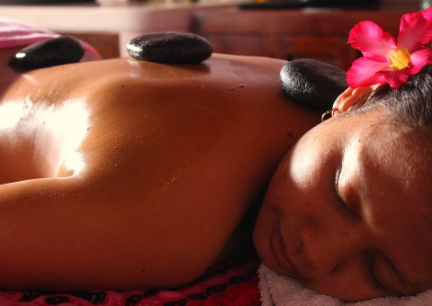 Das umfrangreiche Spa Angebot im Holiway Garden Resort & Spa lädt zur Erholung ein