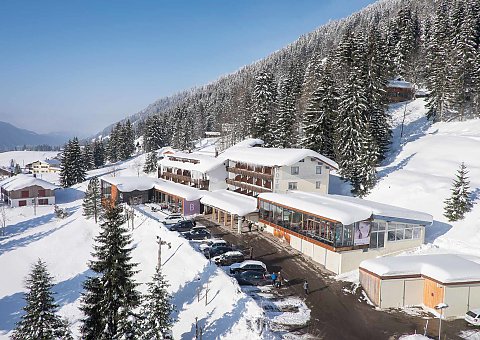 Erleben Sie die wunderschöne Winterlandschaft im Bio-Berghotel Ifenblick
