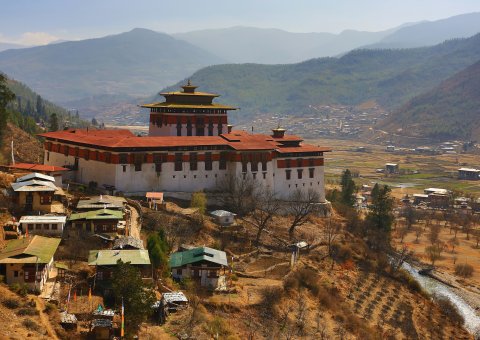 Der Paro Dzong in Paro in Bhutan 