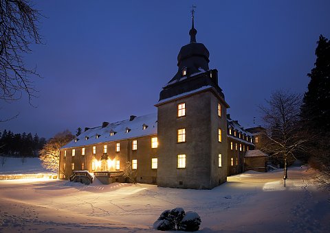Das Schloss Melschede ist ein ehemaliges Wasserschloss in Hövel, einem Stadtteil von Sundern im Sauerland. 