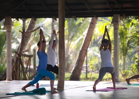Der angebotene Yoga unterstützt den Kurerfolg