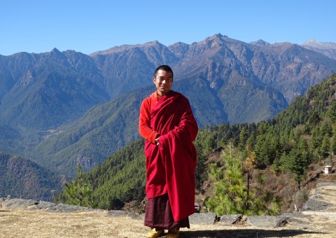 Treffen Sie Mönche wie Ugyen Tsemo in Bhutan