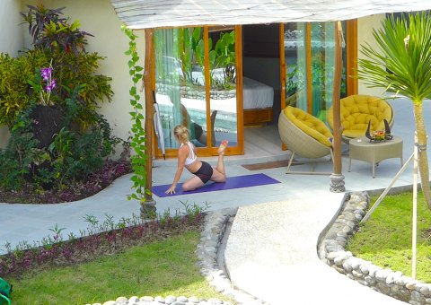 Yoga praktizieren wann immer Sie mögen - in der Ruhe auf Ihrer eigenen Terrasse