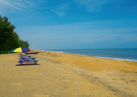 Nur wenige Gehminuten von Ihrer kleinen Villa entfernt erstreckt sich ein wunderschöner Strand und das rauschende Meer
