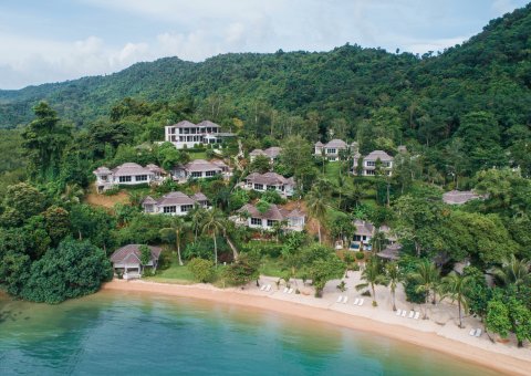 Von Ihrer Unterkunft gelangen Sie direkt zum wunderschönen Strand von Koh Yao