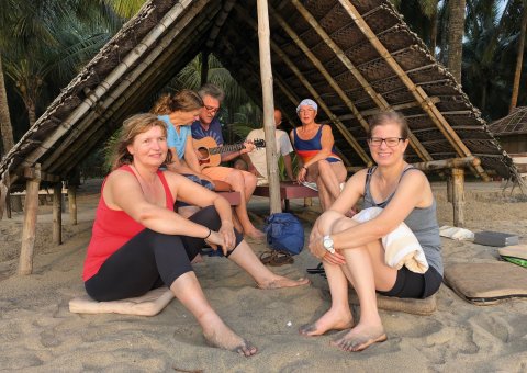 Entspannte Abende mit Gitarrenmusik am Strand