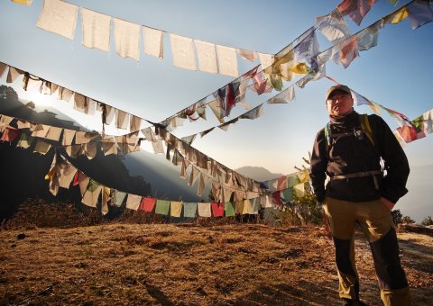 Ihr Reiseleiter Tshering Dorji führt Sie mit viel Erfahrung durch die magische Bergwelt in Bhutan