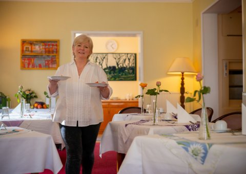 Lassen Sie sich verwöhnen von dem freundlichen Personal des Sathya Ayurveda Hotel