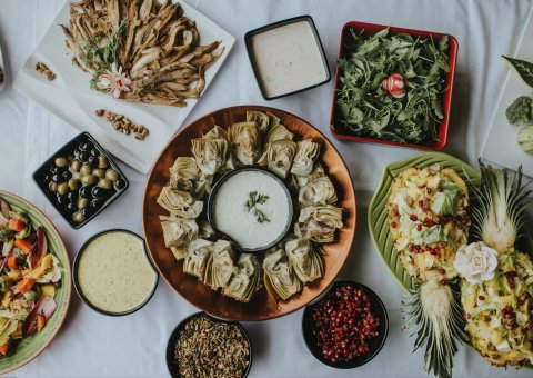 Einmal wöchentlich findet ein Ayurveda-Vortrag und Kochkurs statt