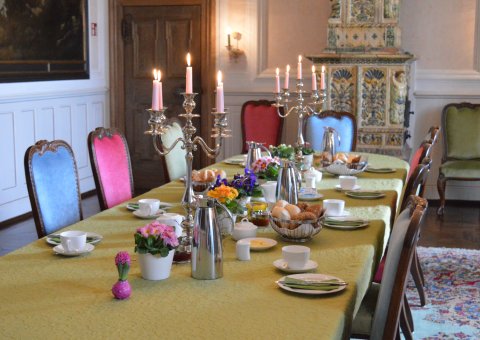 Speisen Sie bei einer gemütlichen Atmosphäre im Schloss Melschede