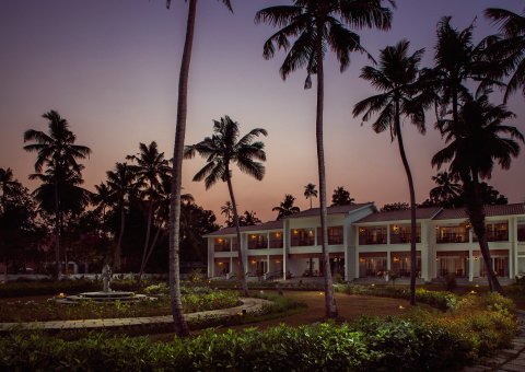 Der Sonnenuntergang über dem Amal Tamara