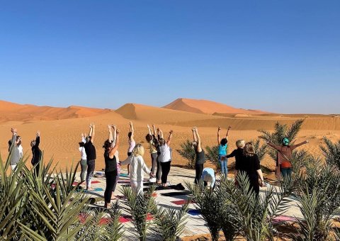 Die Yogaplattform beim Wüstencamp