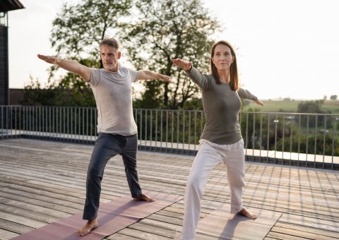 Yoga Übungen ergänzen Ihre Ayurveda Kur