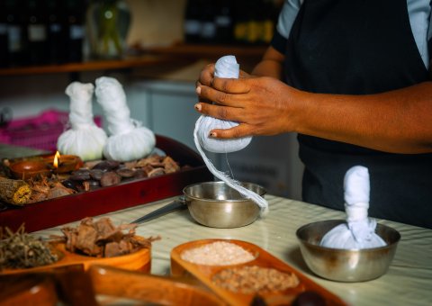 Die Herstellung der Kräuterstempel