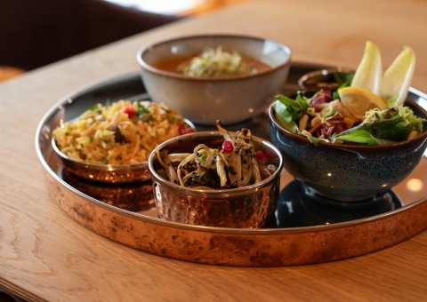 Das ayurvedische Essen aus heimischen und saisonalen Zutaten