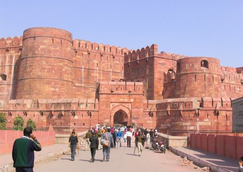Das Rote Fort in der nordindischen Stadt Agra ist eine Festungs- und Palastanlage